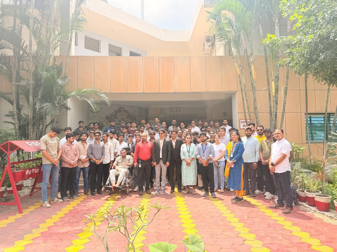 GTH practical-training batch at the ICD Dhannad port visit